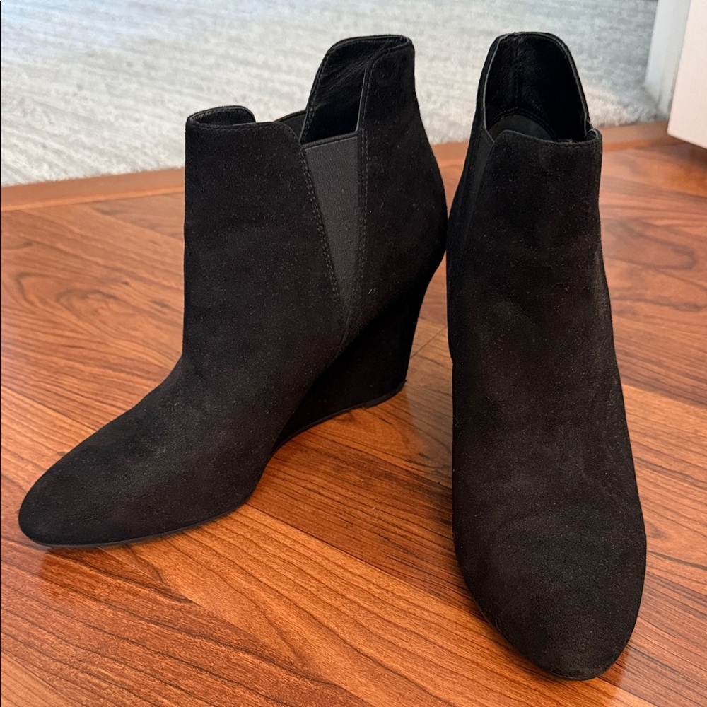 Via Spiga booties